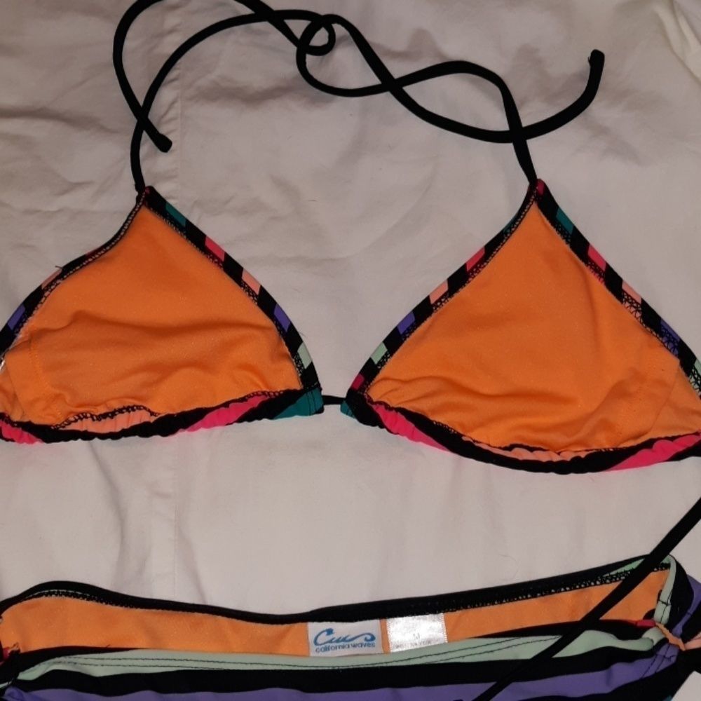 California Waves String Triangle Bikini Medium‎ - Picture 4 of 6
